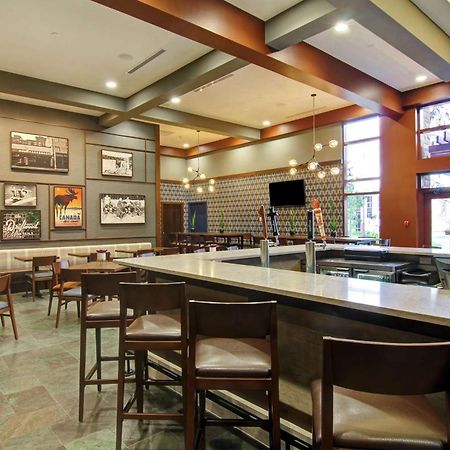 Doubletree Fallsview Resort & Spa By Hilton - Niagara-vízesés Kültér fotó