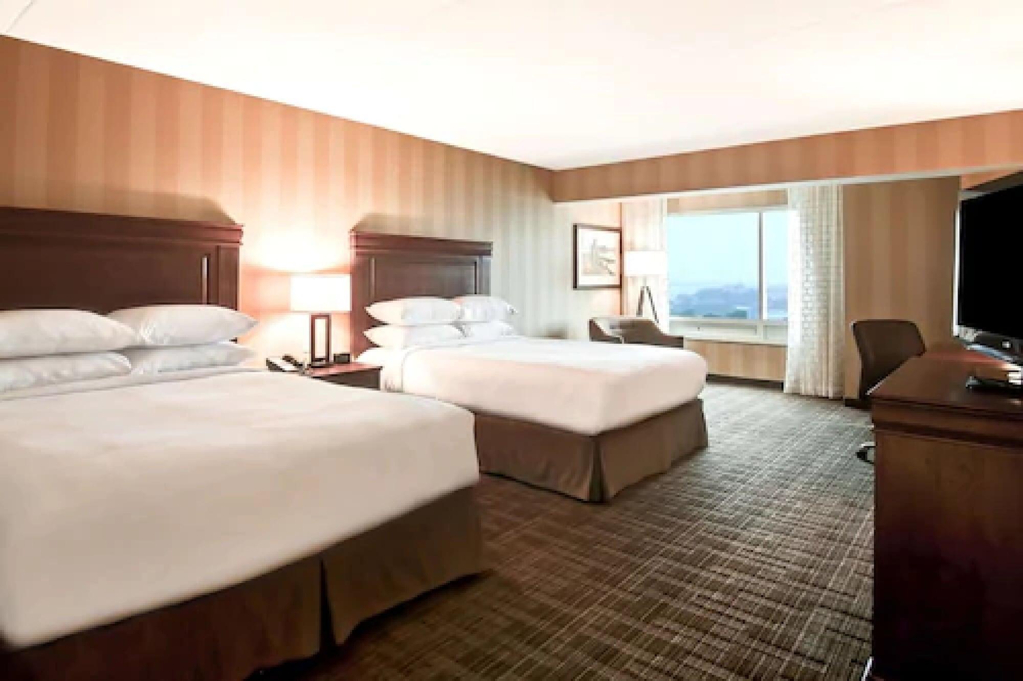Doubletree Fallsview Resort & Spa By Hilton - Niagara-vízesés Kültér fotó