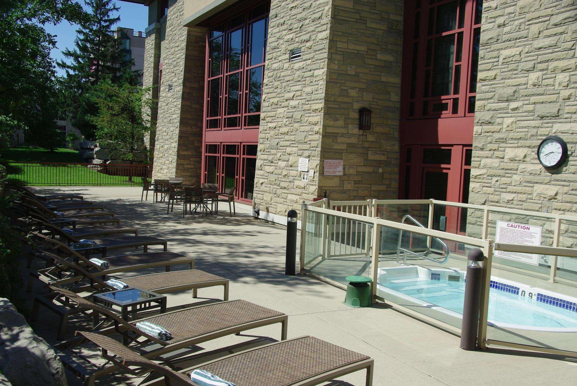Doubletree Fallsview Resort & Spa By Hilton - Niagara-vízesés Kültér fotó
