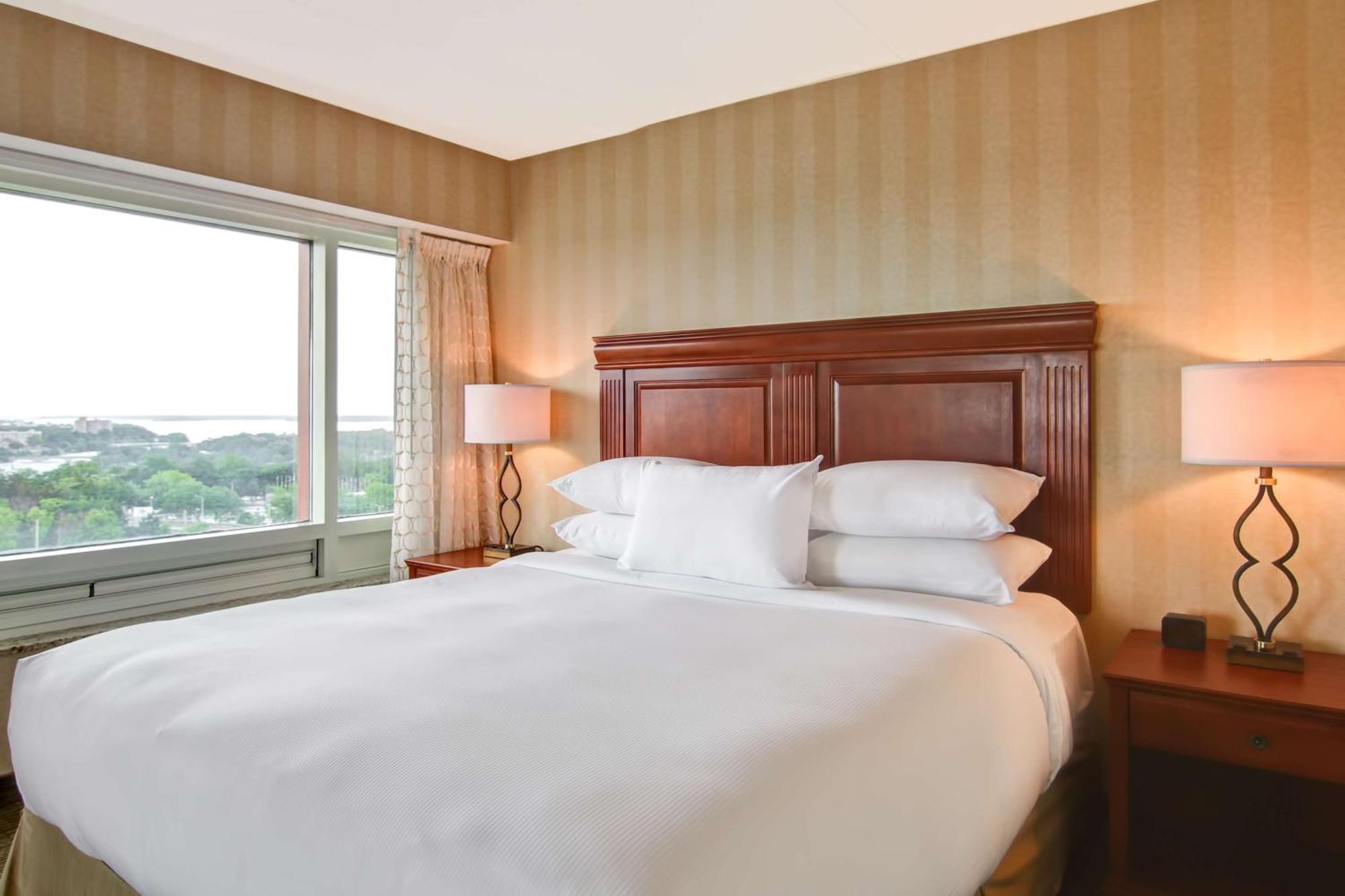 Doubletree Fallsview Resort & Spa By Hilton - Niagara-vízesés Kültér fotó