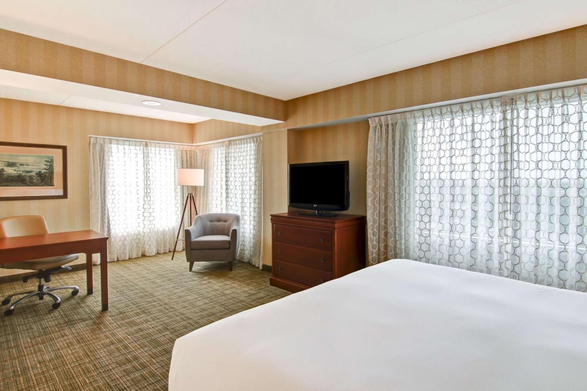Doubletree Fallsview Resort & Spa By Hilton - Niagara-vízesés Kültér fotó