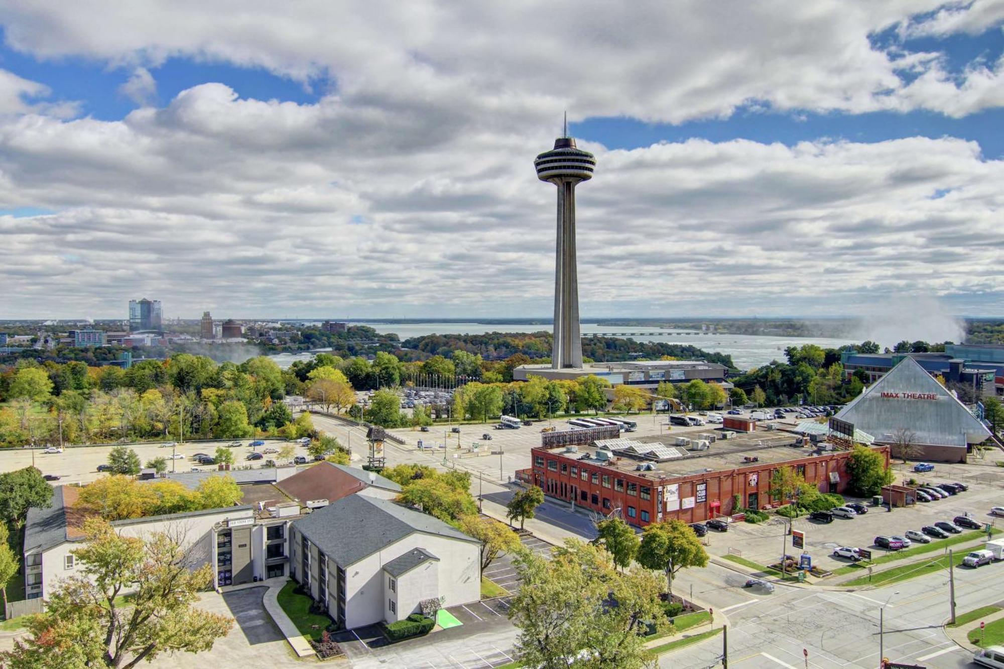 Doubletree Fallsview Resort & Spa By Hilton - Niagara-vízesés Kültér fotó